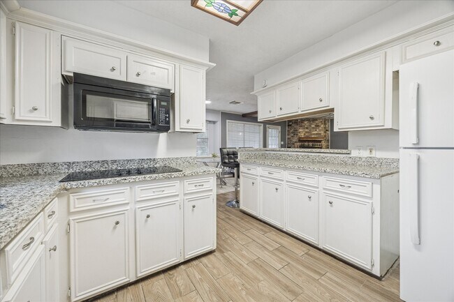 Building Photo - 13107 Tall Forest Dr