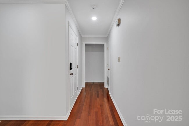 Building Photo - 3300 Selwyn Farms Ln