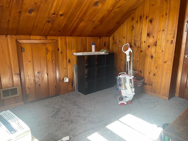 Landing upstairs - 1228 Highland Ave