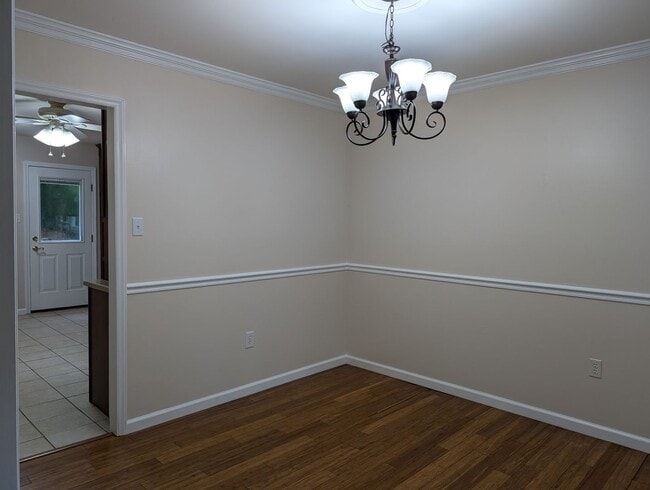 Building Photo - Pristine, 3 bedroom, 2 bath ranch style home located in Sardis Woods!