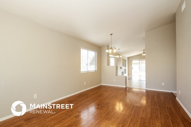 Building Photo - 7351 W Eugie Ave