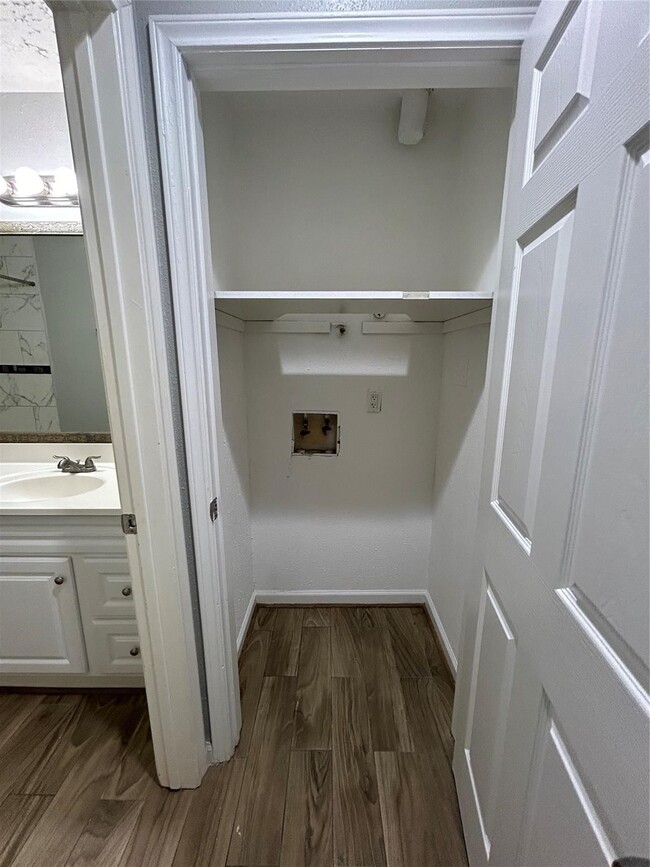 Building Photo - 3610 Mattingham Dr