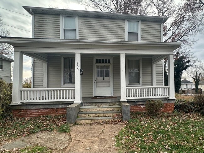 Building Photo - 405 Langhorne Ln