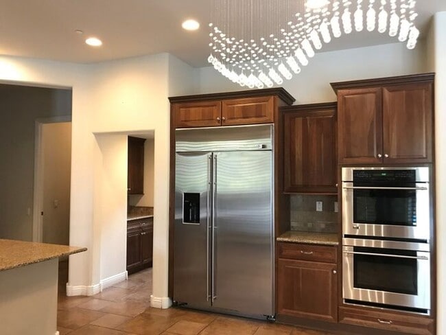 Building Photo - 3758 E Ember Glow Wy