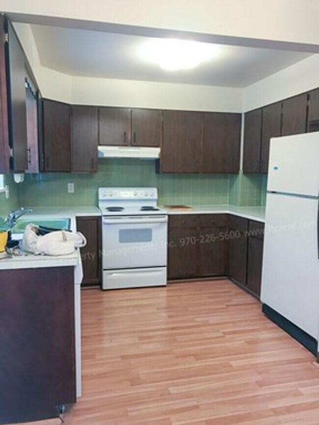 Building Photo - 1700 Larch St
