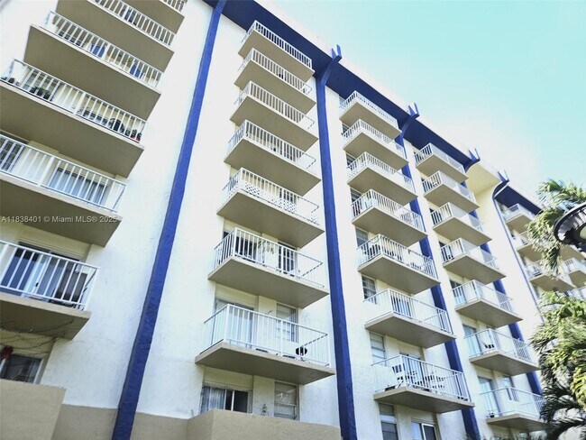 Building Photo - 4550 NW 9th St