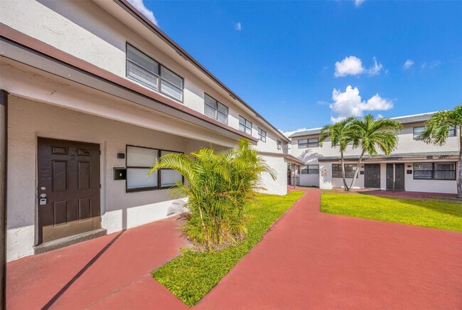 Building Photo - 20 NW 7th Ave