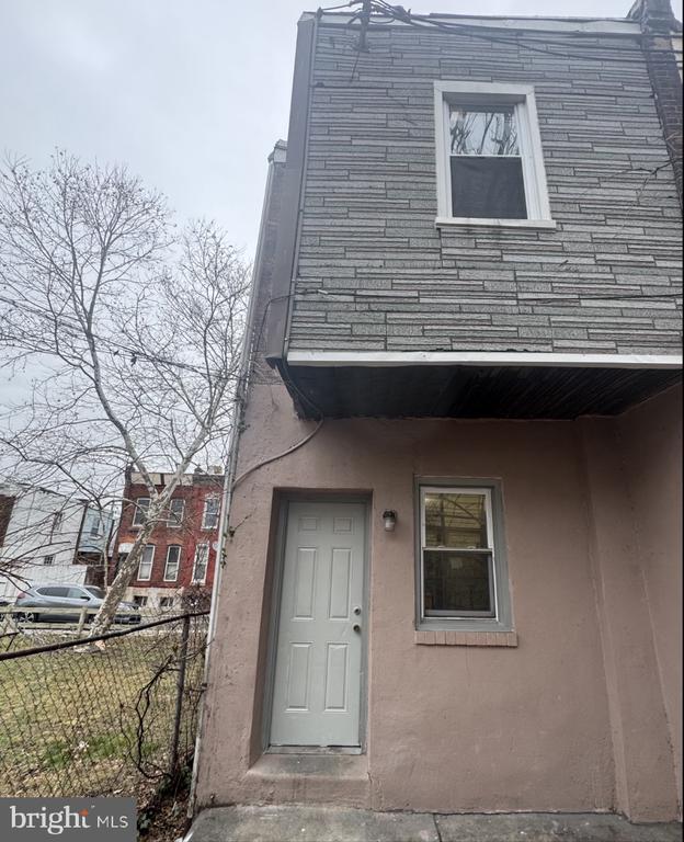 Building Photo - 4554 N Bouvier St