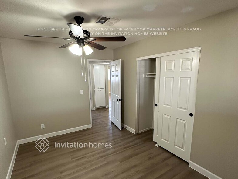 Building Photo - 12214 N Escobar Way