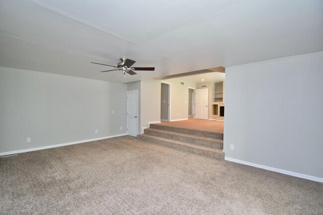 Building Photo - 9571 Beech Dr