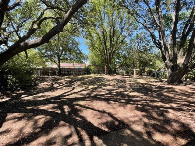 Building Photo - 1517 Vanderbilt Dr