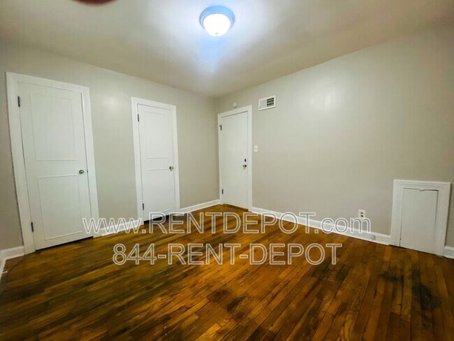 Building Photo - 629 S Harlan Ave