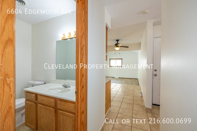 Building Photo - 6604 Edgemoor Ave