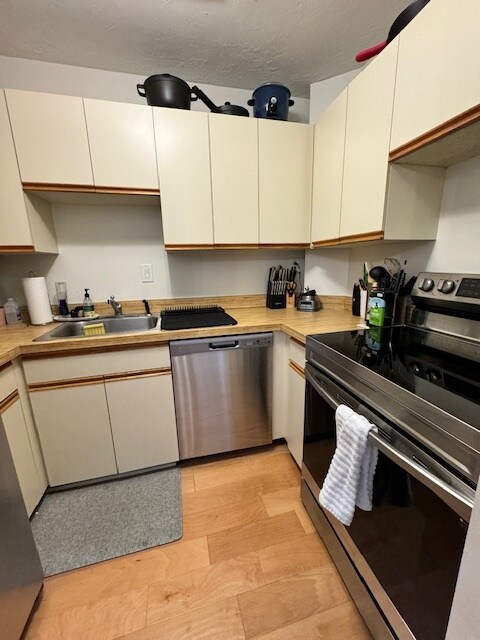 Building Photo - 90 Quincy Shore Dr