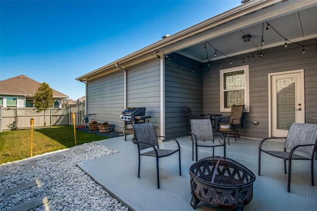 Building Photo - 2408 Elm Pl