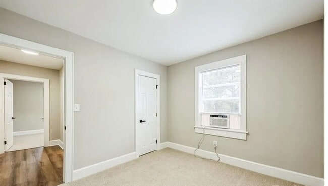 Building Photo - Welcome to this Beautiful Newly Renovated ...