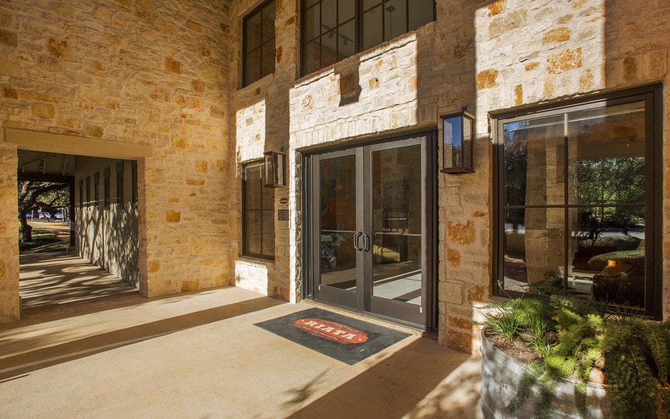 Riata Austin, TX Apartment Finder