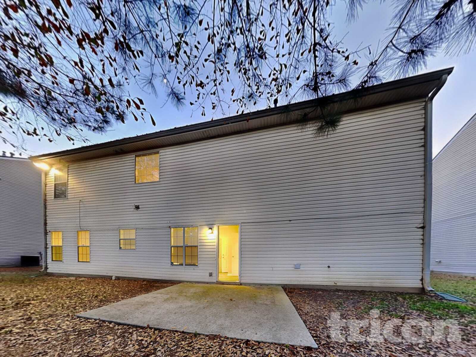 Building Photo - 5774 Broadleaf Way