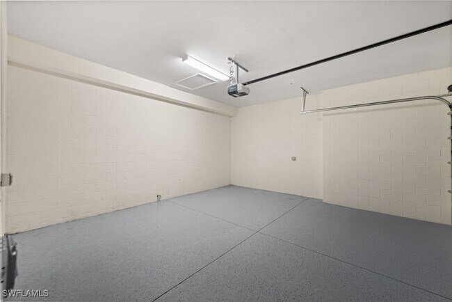 Building Photo - 2318 Sawyers Hill Rd
