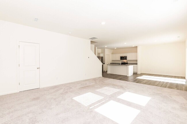 Building Photo - Spacious 4-Bedroom Home with Open Layout