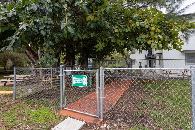 Dog Park - 500-522 NE 78th St.