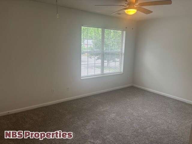 Building Photo - 2920 Colt Dr NE