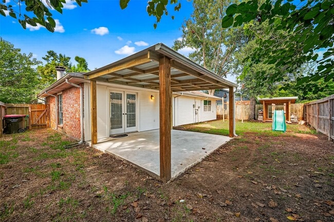 Building Photo - 7111 Tara Dr