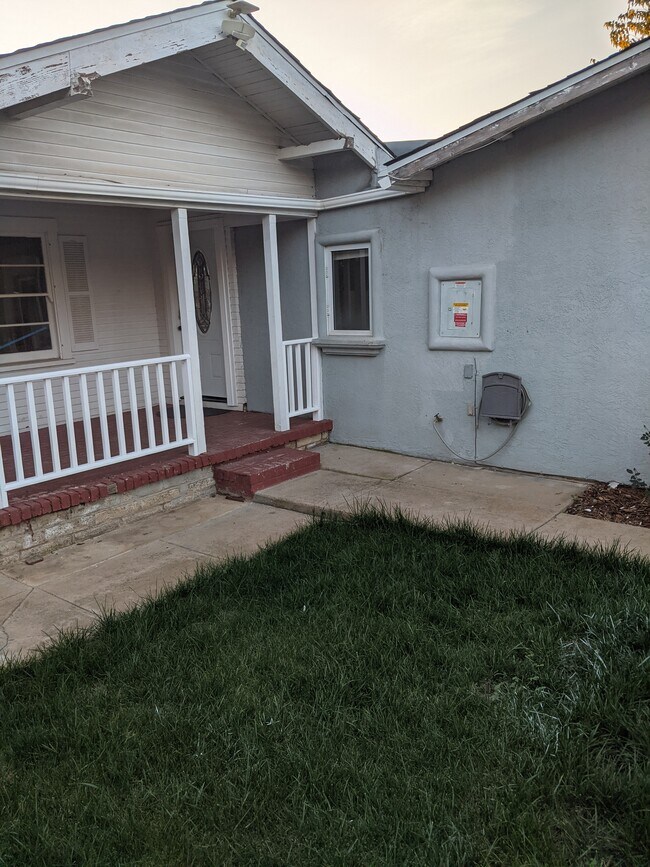 Primary Photo - 931 Rock Springs Rd