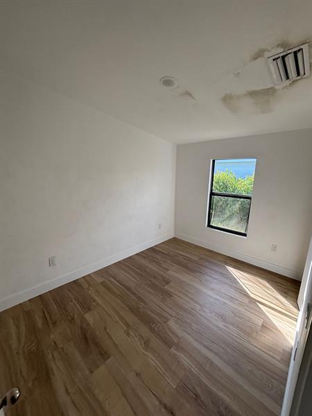 Building Photo - 2020 NW 9th St