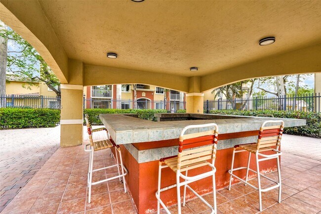 Building Photo - 7085 Nova Dr