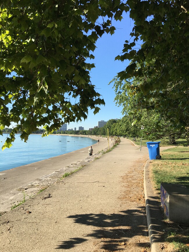 Foster Beach - 5445 N Sheridan Rd