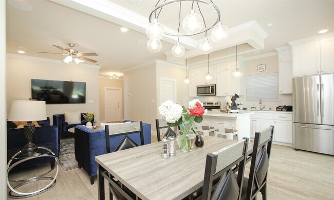 Building Photo - 3537 Mt Pleasant St