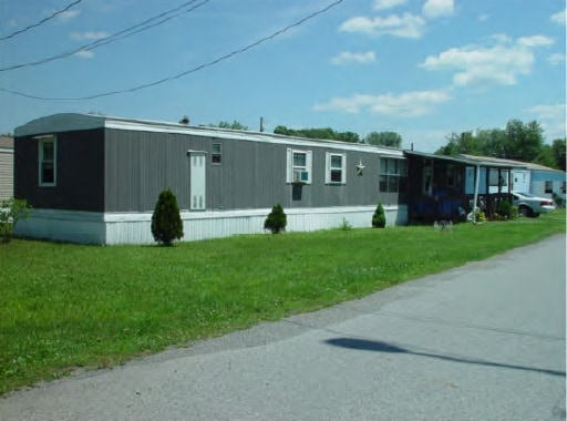 Building Photo - Maple Tree Mobile Home Park