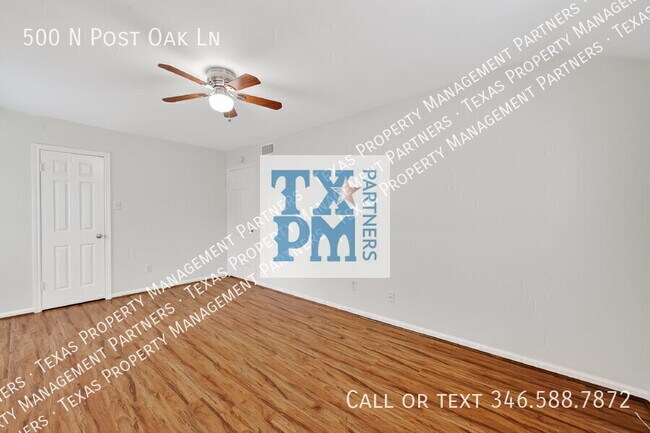 Building Photo - 500 N Post Oak Ln