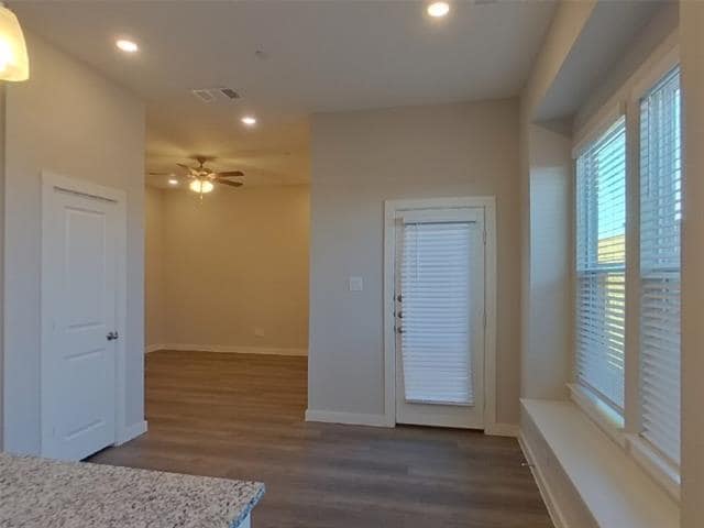 Building Photo - 101 Oxford Ct