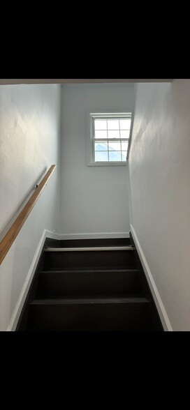 Building Photo - 3 Ross St