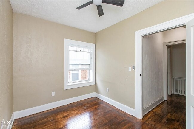 Building Photo - 3358 Ruckle St
