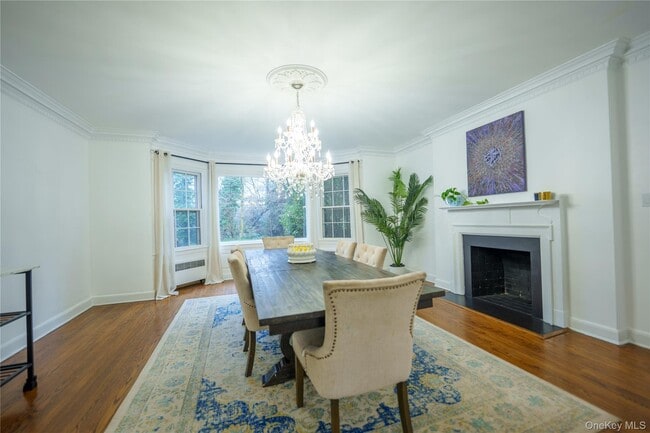 Building Photo - 10 Hidden Pond