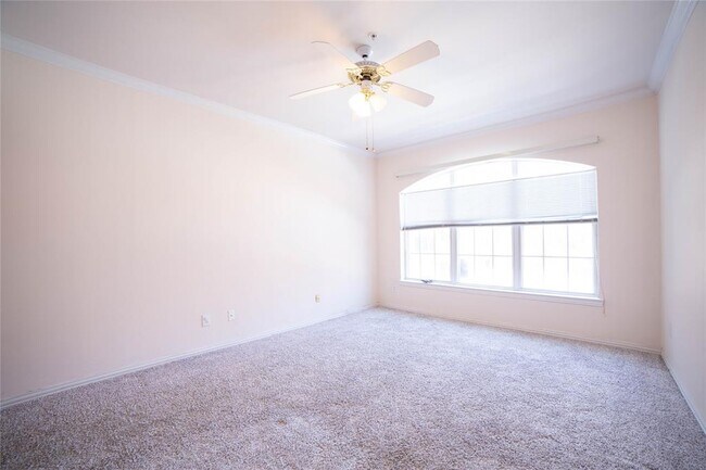 Building Photo - 2111 Welch St