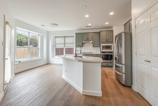 Building Photo - 4608 Temecula Creek Trail