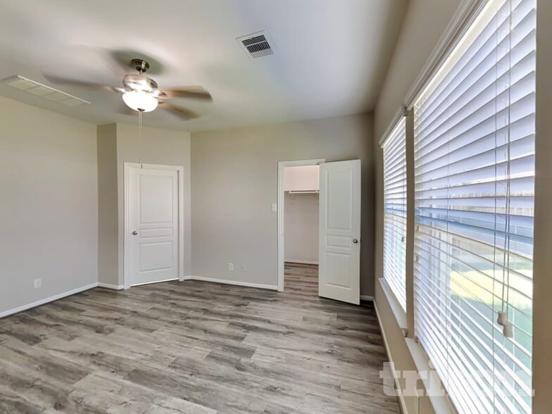 Building Photo - 11114 Kingsnorth Dr