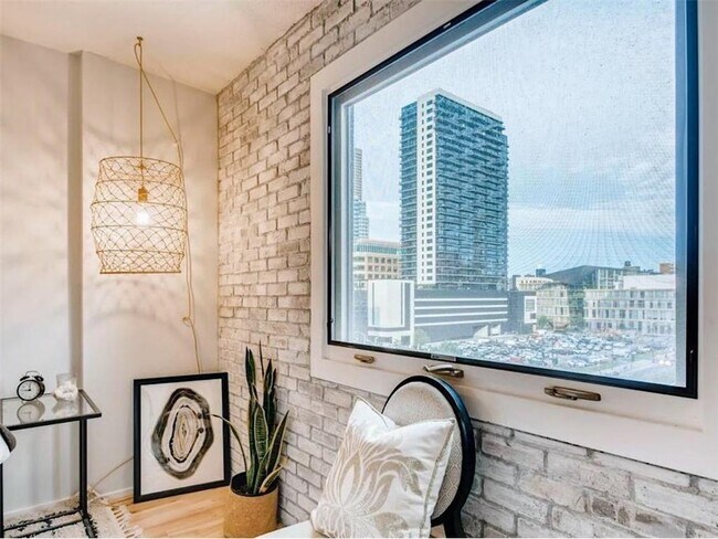 Building Photo - 121 Washington Ave S