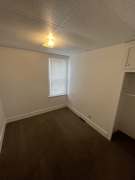 Building Photo - 1234 Almo Ave
