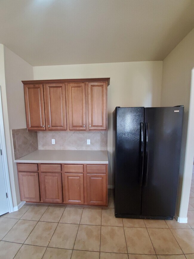 Building Photo - 501 Dinge Bay Dr