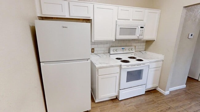 Building Photo - Charming 3 bedroom, 2 bath property in Cop...