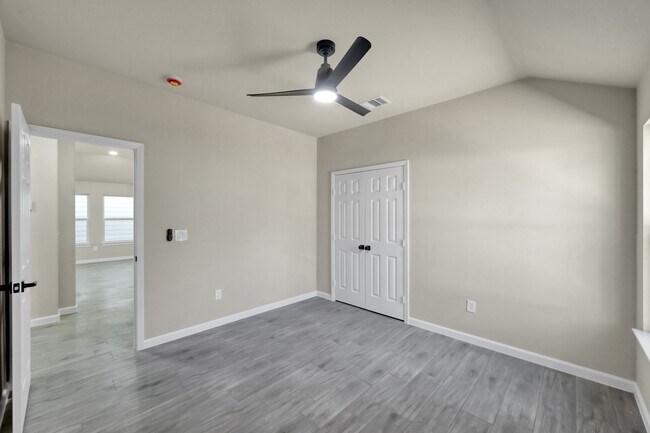 Building Photo - 106 Harbor Ct