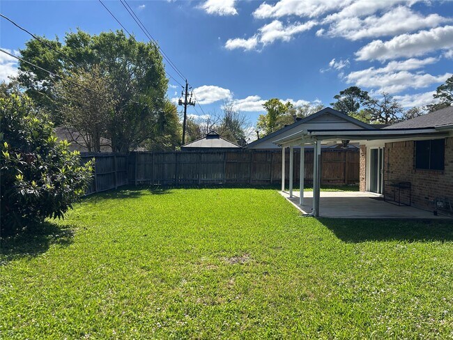 Building Photo - 11127 Sageview Dr