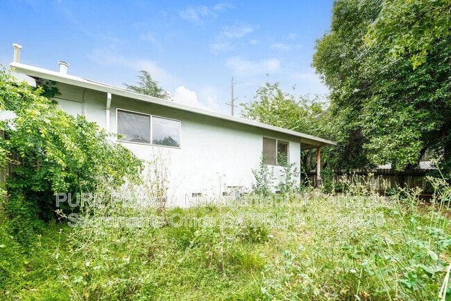 Building Photo - 4525 Pennsylvania Ave