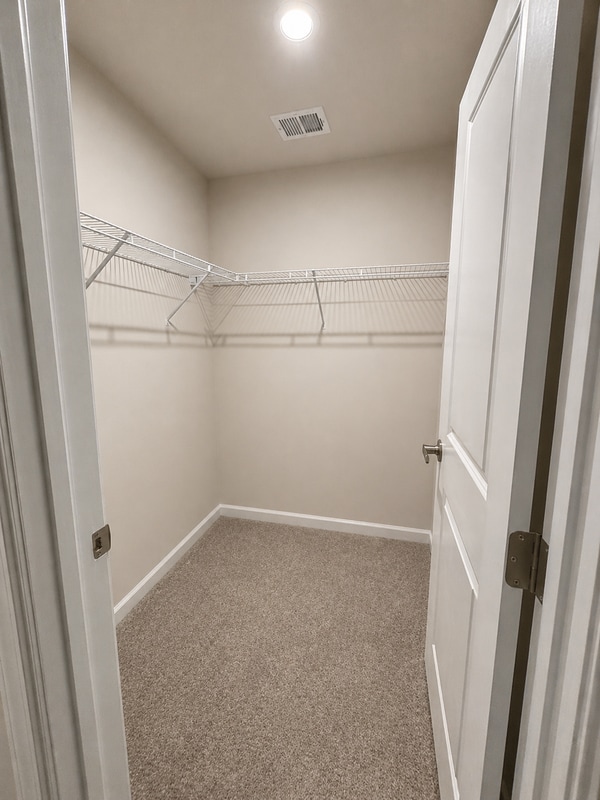 Building Photo - 125 Pampas St