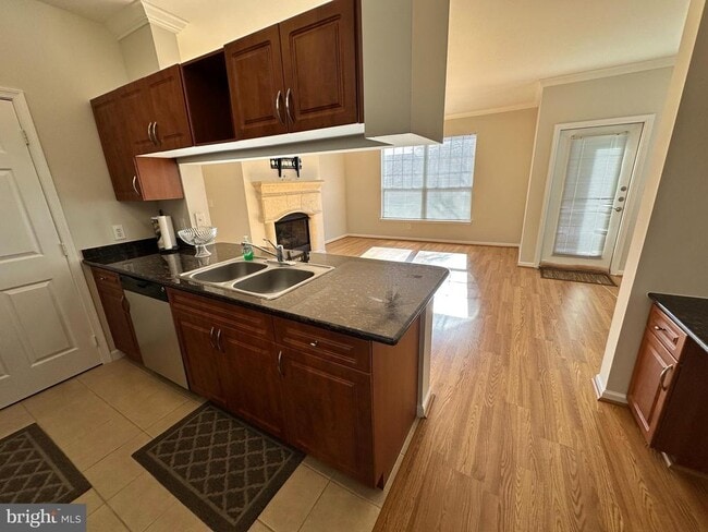 Building Photo - 12901 Centre Park Cir